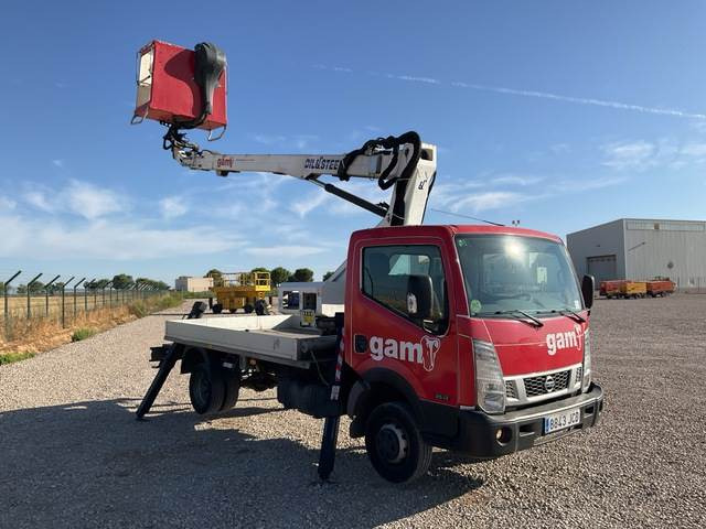 Nissan NT400 Cabstar - Автовишка: снимка 4 Nissan NT400 Cabstar - Автовишка: снимка 4