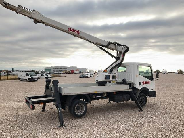 Nissan NT400 Cabstar - Автовишка: снимка 3 Nissan NT400 Cabstar - Автовишка: снимка 3