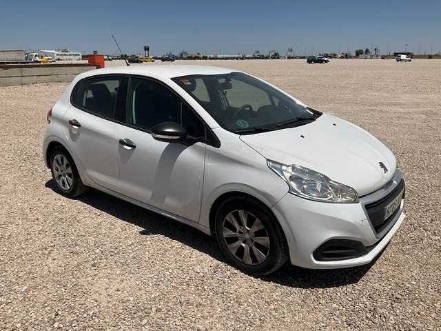 Peugeot 208 - Лек автомобил: снимка 4 Peugeot 208 - Лек автомобил: снимка 4