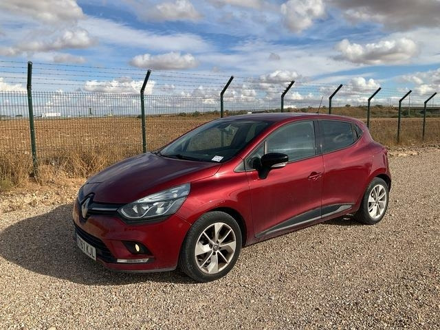 Renault Clio - Лек автомобил: снимка 1 Renault Clio - Лек автомобил: снимка 1