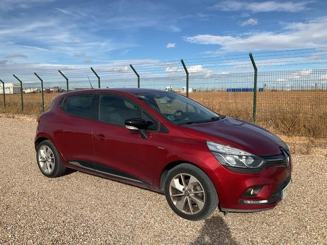 Renault Clio - Лек автомобил: снимка 4 Renault Clio - Лек автомобил: снимка 4