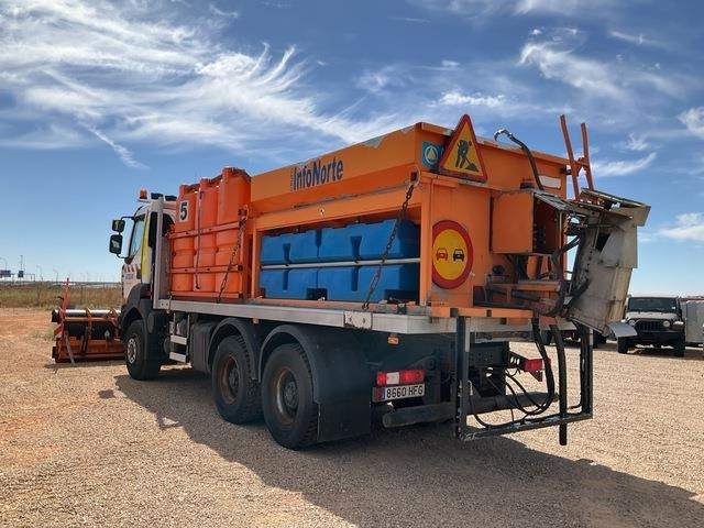 Renault Kerax 380DXI - Снегорин: снимка 2 Renault Kerax 380DXI - Снегорин: снимка 2