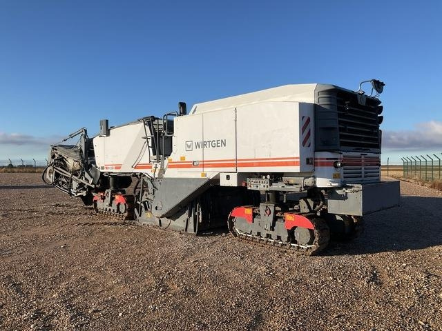 Wirtgen W250 - Пътна фреза: снимка 2 Wirtgen W250 - Пътна фреза: снимка 2