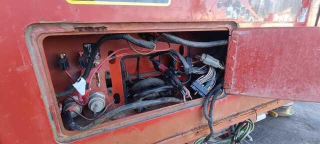 Ditch Witch JT4020AT - Машина за хоризонтално-насочено сондиране: снимка 2 Ditch Witch JT4020AT - Машина за хоризонтално-насочено сондиране: снимка 2