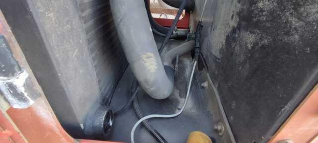 Ditch Witch JT4020AT - Машина за хоризонтално-насочено сондиране: снимка 3 Ditch Witch JT4020AT - Машина за хоризонтално-насочено сондиране: снимка 3