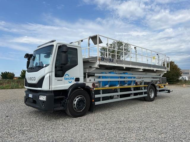 Iveco Eurocargo 180E25 - Автовишка, Ножична работна платформа: снимка 1 Iveco Eurocargo 180E25 - Автовишка, Ножична работна платформа: снимка 1