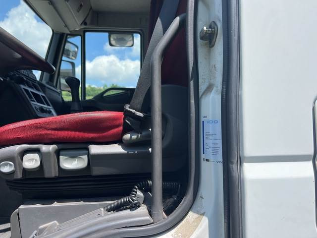 Камион фургон Iveco Stralis 270: снимка 15