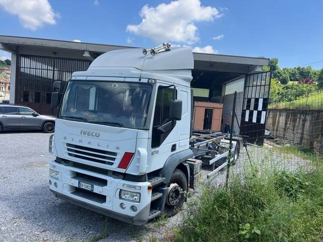 Камион фургон Iveco Stralis 270: снимка 18