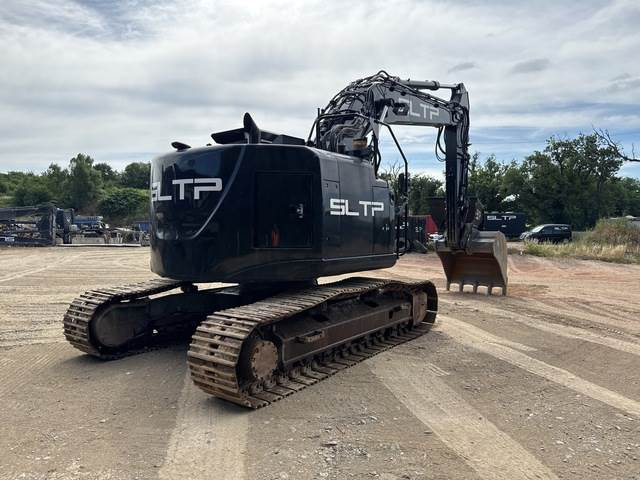 Hitachi ZX225USLC-6 - Верижен багер: снимка 4 Hitachi ZX225USLC-6 - Верижен багер: снимка 4