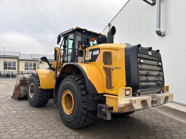 CAT 966M - Колесен товарач: снимка 2 CAT 966M - Колесен товарач: снимка 2