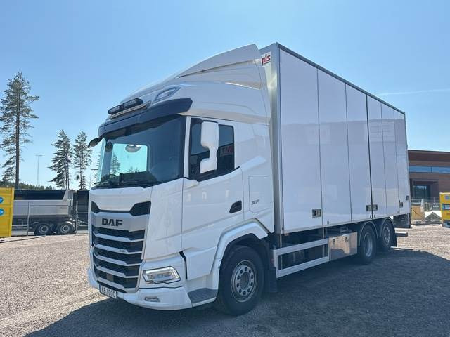 DAF XF 530 FAN - Камион фургон: снимка 1 DAF XF 530 FAN - Камион фургон: снимка 1