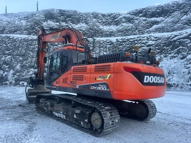 Doosan DX300LC-5 - Верижен багер: снимка 2 Doosan DX300LC-5 - Верижен багер: снимка 2