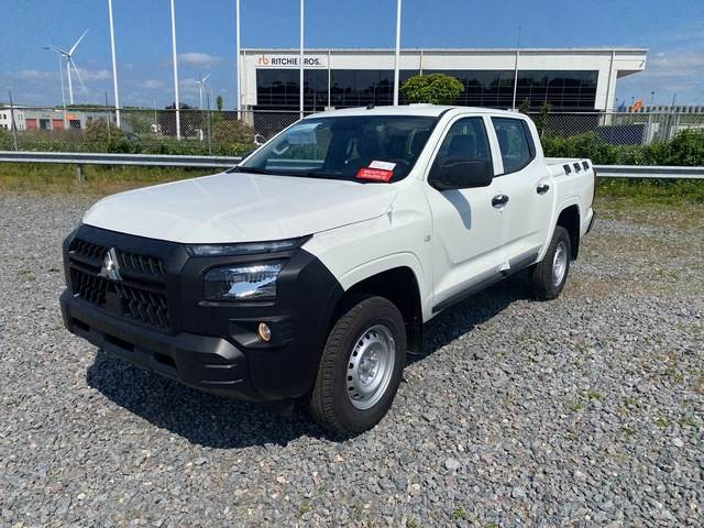 Mitsubishi L200 - Лекотоварен автомобил: снимка 1 Mitsubishi L200 - Лекотоварен автомобил: снимка 1