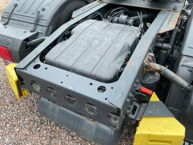 Влекач Iveco S-Way 460 LNG: снимка 22