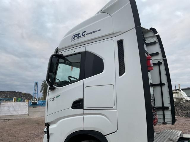 Влекач Iveco S-Way 460 LNG: снимка 24