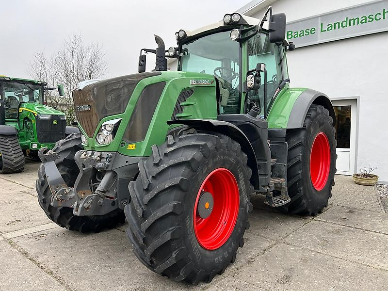 Fendt 824 Vario Profi Plus - Трактор: снимка 2 Fendt 824 Vario Profi Plus - Трактор: снимка 2