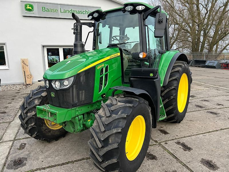 John Deere 6120M STUFENLOS - Трактор: снимка 1 John Deere 6120M STUFENLOS - Трактор: снимка 1