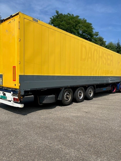 KRONE SD Dryliner - Затворена каросерия ремарке: снимка 3 KRONE SD Dryliner - Затворена каросерия ремарке: снимка 3