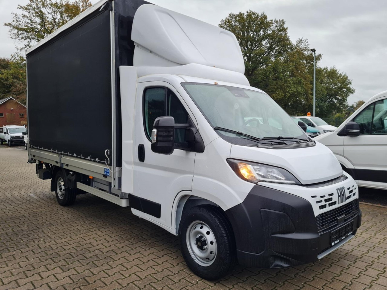 Fiat Ducato 35 Maxi Pritsche 2x Schiebeplane LBW LUFTFEDER - Брезентов бус: снимка 4 Fiat Ducato 35 Maxi Pritsche 2x Schiebeplane LBW LUFTFEDER - Брезентов бус: снимка 4