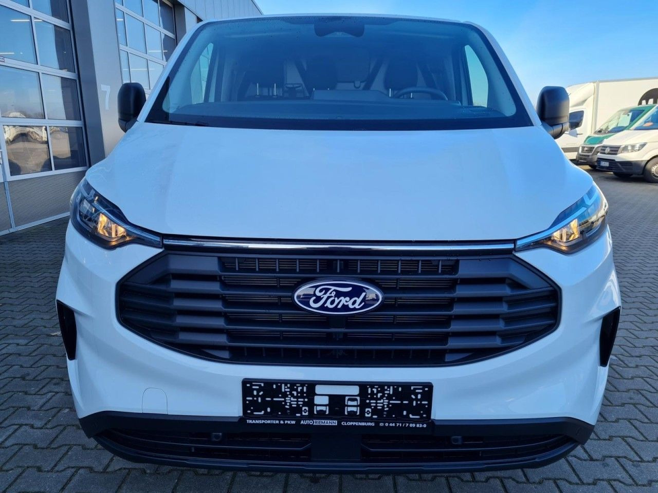 Ford Custom Kasten L1 Trend KLIMA KAMERA PDC TEMPOMAT - Малък ван: снимка 2 Ford Custom Kasten L1 Trend KLIMA KAMERA PDC TEMPOMAT - Малък ван: снимка 2