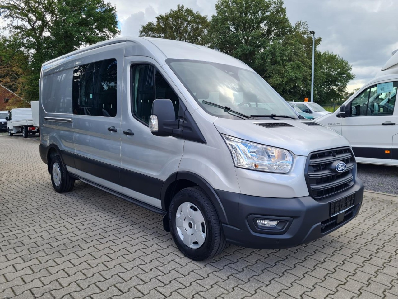 Ford Transit 3,5t Kasten Doka TDCi L3 Trend AHK PDC KAMERA - Товарен бус, Бус с двойна кабина: снимка 3 Ford Transit 3,5t Kasten Doka TDCi L3 Trend AHK PDC KAMERA - Товарен бус, Бус с двойна кабина: снимка 3
