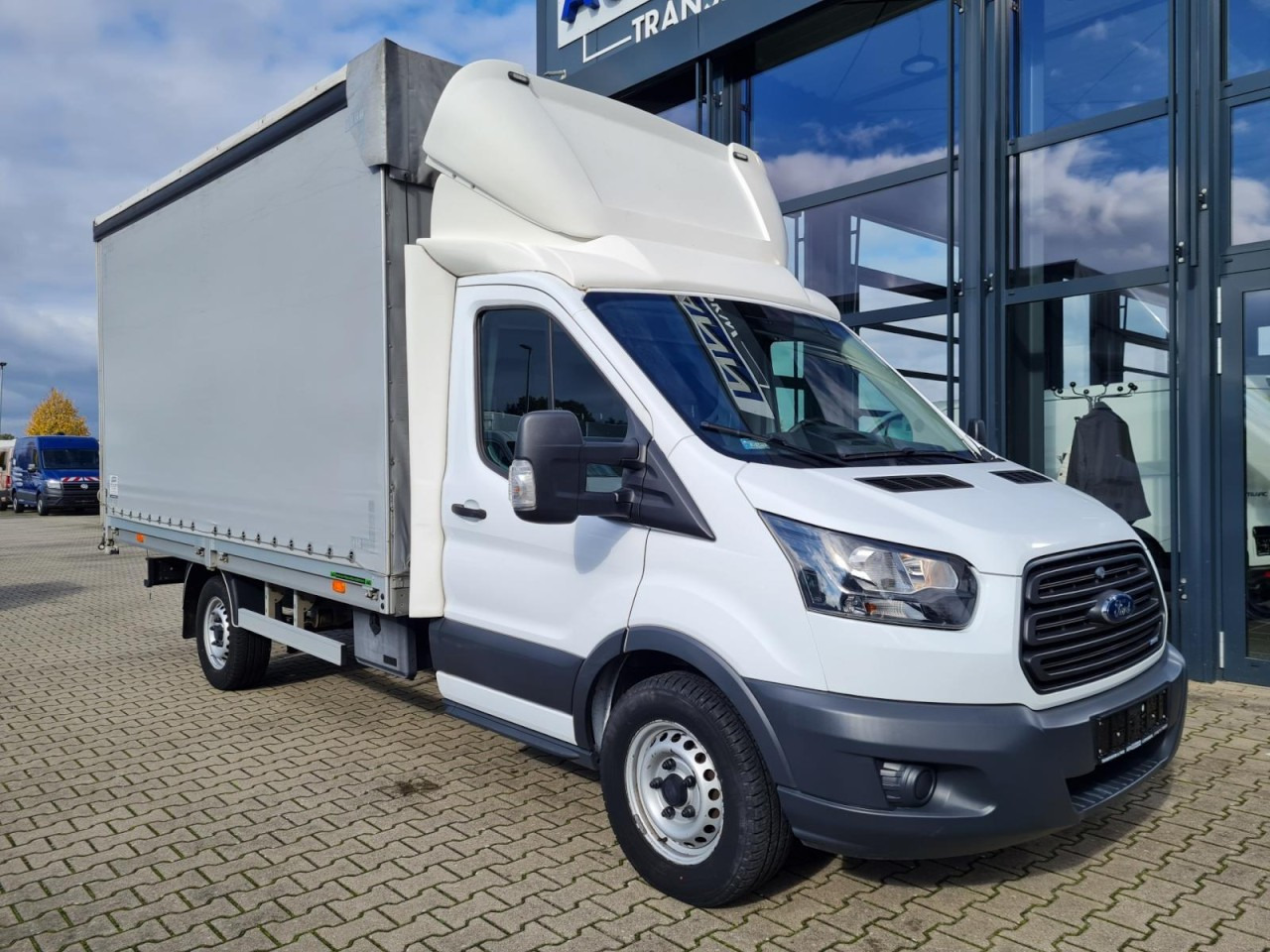 Ford Transit 35 Pritsche Schiebe Plane TDCi L3 KLIMA - Брезентов бус: снимка 4 Ford Transit 35 Pritsche Schiebe Plane TDCi L3 KLIMA - Брезентов бус: снимка 4