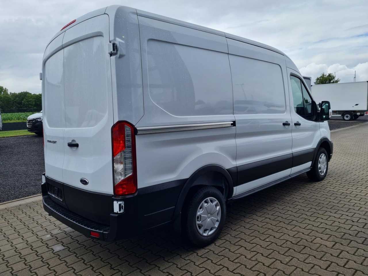 Ford Transit Kasten TDCi L2H2 Trend Klima Holzverkleid. - Малък ван: снимка 4 Ford Transit Kasten TDCi L2H2 Trend Klima Holzverkleid. - Малък ван: снимка 4