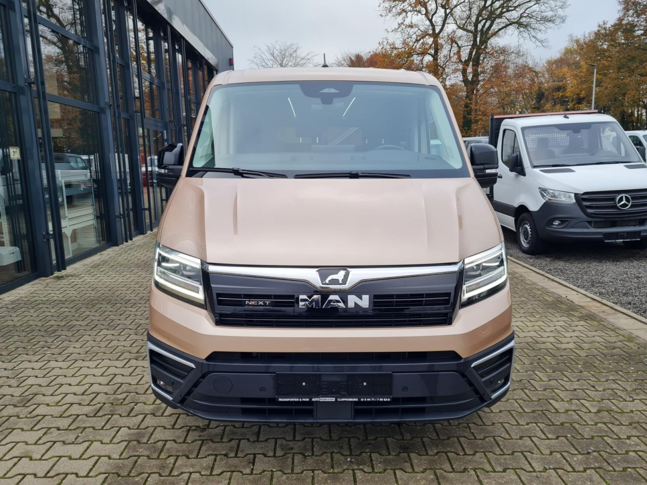 Man TGE 3.180 TDi Kombi 9 Sitze ALU KAMERA LED LEDER Sonderumbau - Микробус, Пътнически бус: снимка 2 Man TGE 3.180 TDi Kombi 9 Sitze ALU KAMERA LED LEDER Sonderumbau - Микробус, Пътнически бус: снимка 2