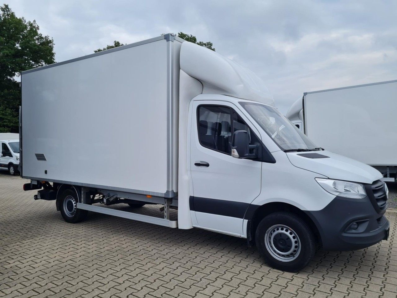 Mercedes-Benz Sprinter 315 CDI Koffer LBW RWD KLIMA TEMPOMAT - Лекотоварен автомобил фургон: снимка 3 Mercedes-Benz Sprinter 315 CDI Koffer LBW RWD KLIMA TEMPOMAT - Лекотоварен автомобил фургон: снимка 3