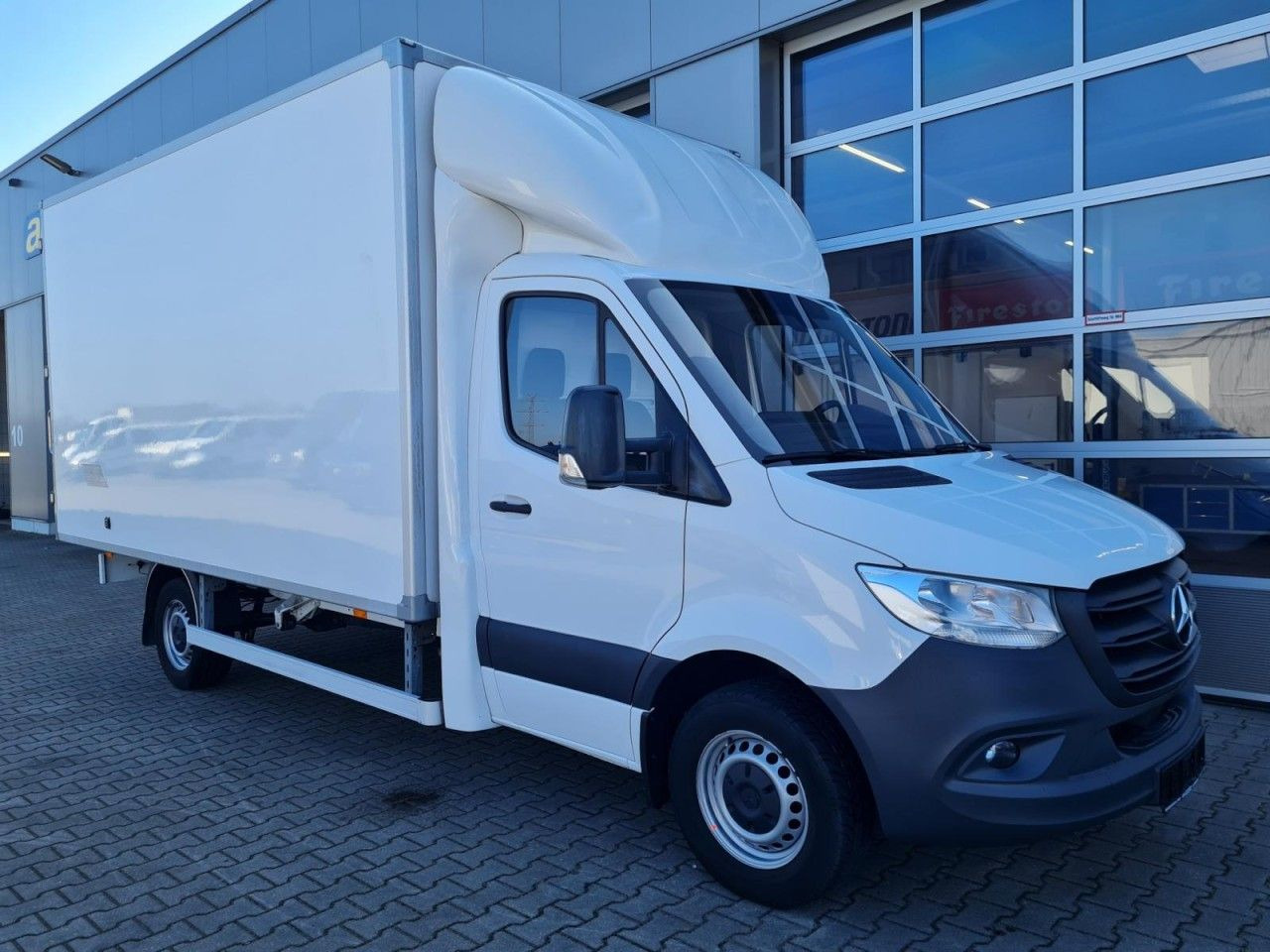 Mercedes-Benz Sprinter 315 CDi RWD Koffer LBW KLIMA TEMPOMAT - Лекотоварен автомобил фургон: снимка 3 Mercedes-Benz Sprinter 315 CDi RWD Koffer LBW KLIMA TEMPOMAT - Лекотоварен автомобил фургон: снимка 3