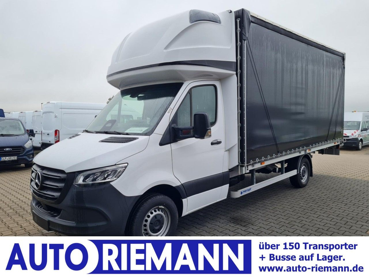 Mercedes-Benz Sprinter 317 AG Pritsche Schiebe Plane Schlafkab - Брезентов бус: снимка 1 Mercedes-Benz Sprinter 317 AG Pritsche Schiebe Plane Schlafkab - Брезентов бус: снимка 1