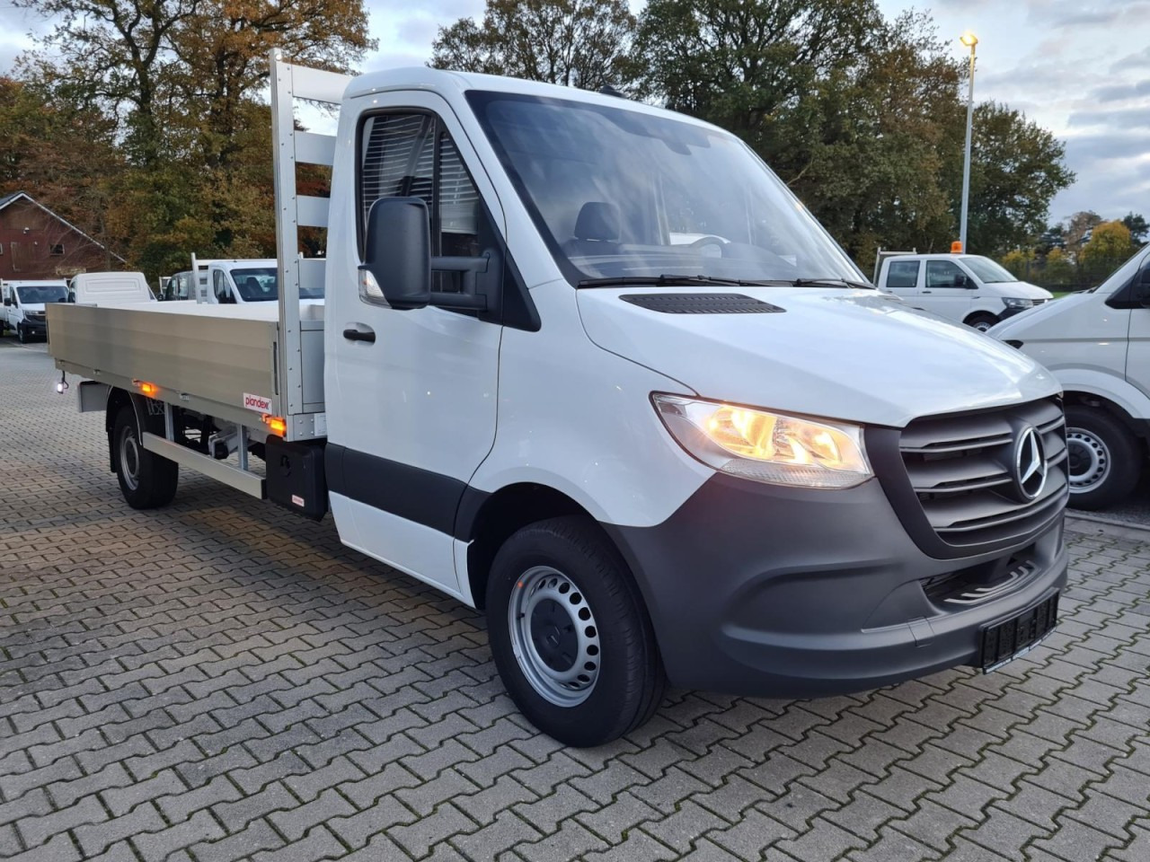 Mercedes-Benz Sprinter 317 CDI Pritsche L3 lang RWD KLIMA TEMPOMAT - Бордови бус: снимка 3 Mercedes-Benz Sprinter 317 CDI Pritsche L3 lang RWD KLIMA TEMPOMAT - Бордови бус: снимка 3