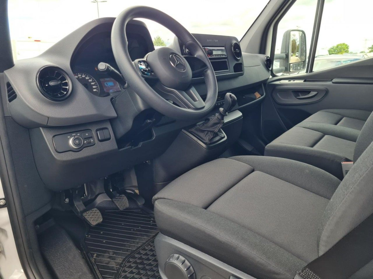 Брезентов бус Mercedes-Benz Sprinter 317 CDI Pritsche Plane Schlafkab. RWD: снимка 9