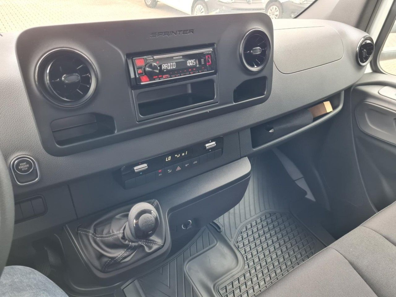 Брезентов бус Mercedes-Benz Sprinter 317 CDI Pritsche Plane Schlafkab. RWD: снимка 12