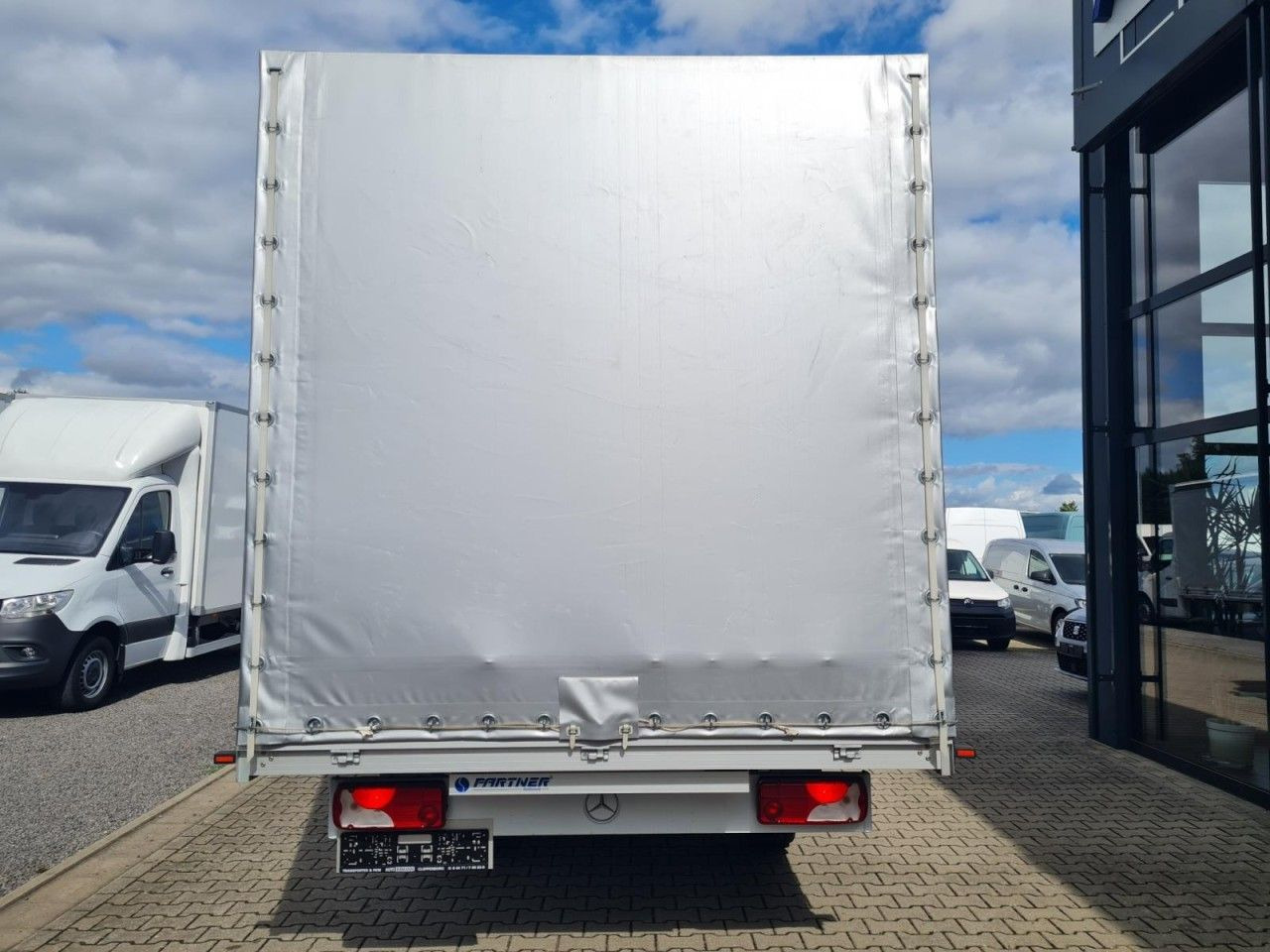 Брезентов бус Mercedes-Benz Sprinter 317 CDI Pritsche Plane Schlafkab. RWD: снимка 7