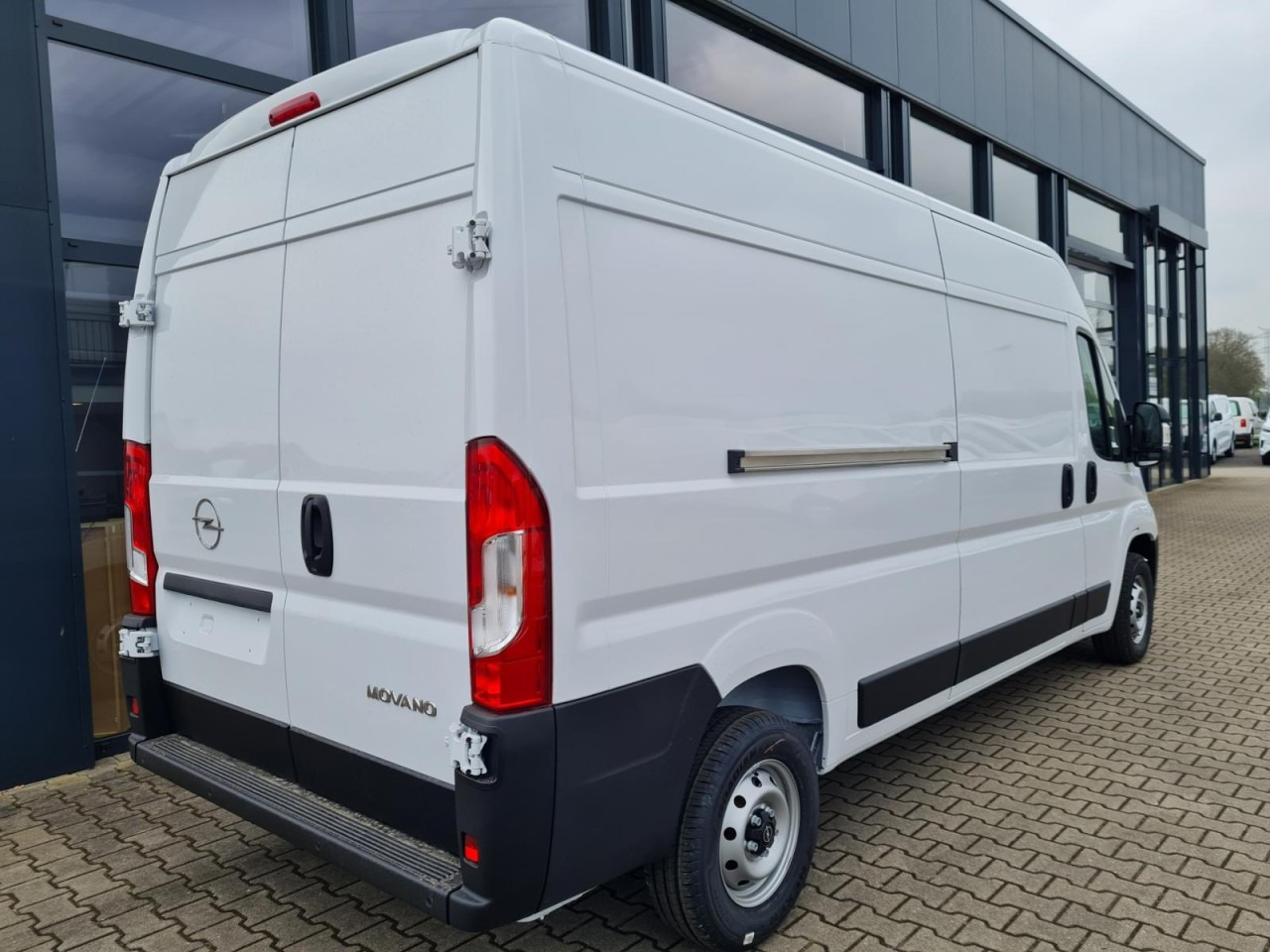 Opel Movano Kasten 2.2 HDI 180 L3H2 Klima NAVI TEMPOMAT - Товарен бус: снимка 4 Opel Movano Kasten 2.2 HDI 180 L3H2 Klima NAVI TEMPOMAT - Товарен бус: снимка 4
