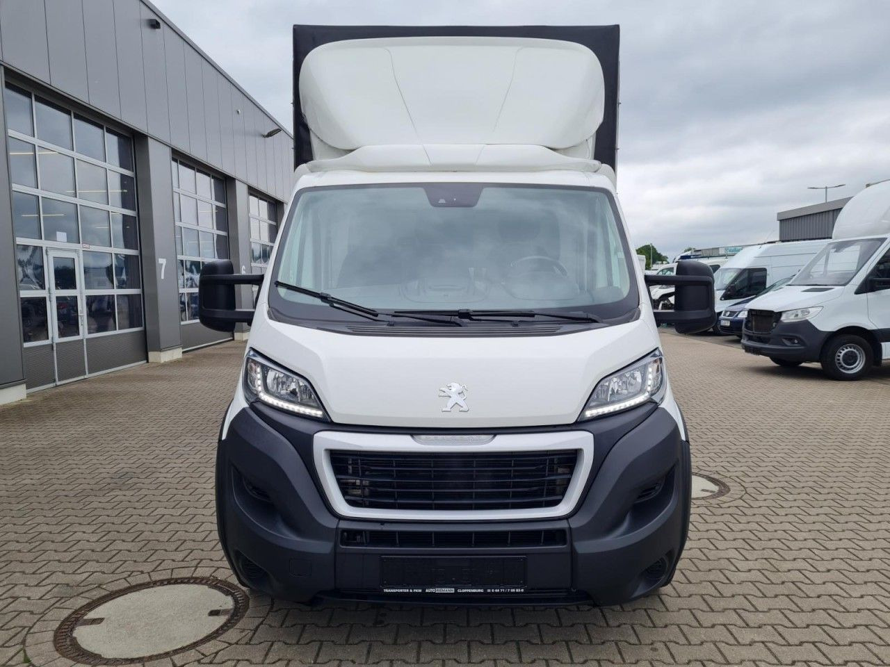 Peugeot Boxer 3.5t Pritsche Plane lang L4 ERGO KLIMA 10 - Брезентов бус: снимка 2 Peugeot Boxer 3.5t Pritsche Plane lang L4 ERGO KLIMA 10 - Брезентов бус: снимка 2