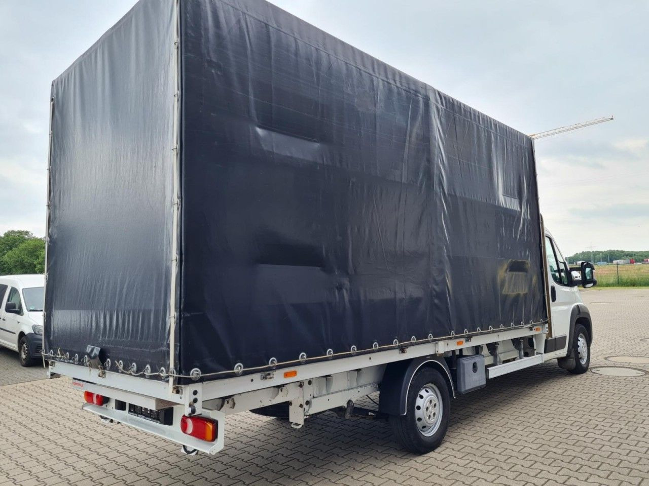 Peugeot Boxer 3.5t Pritsche Plane lang L4 ERGO KLIMA 10 - Брезентов бус: снимка 5 Peugeot Boxer 3.5t Pritsche Plane lang L4 ERGO KLIMA 10 - Брезентов бус: снимка 5