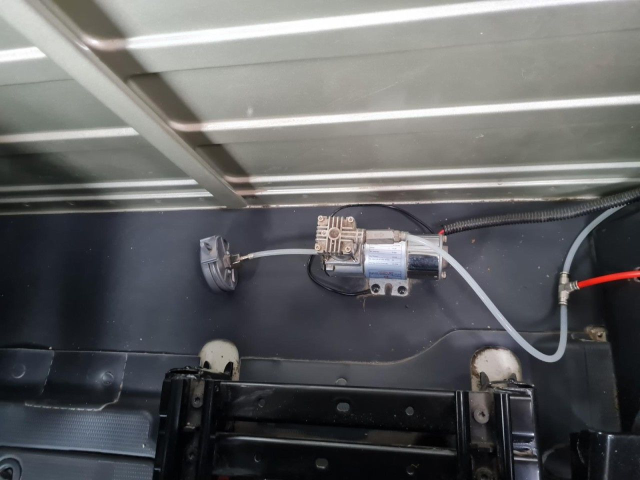 Брезентов бус Peugeot Boxer Pritsche L4 Schiebe Plane Schlafkab Luftfe: снимка 16