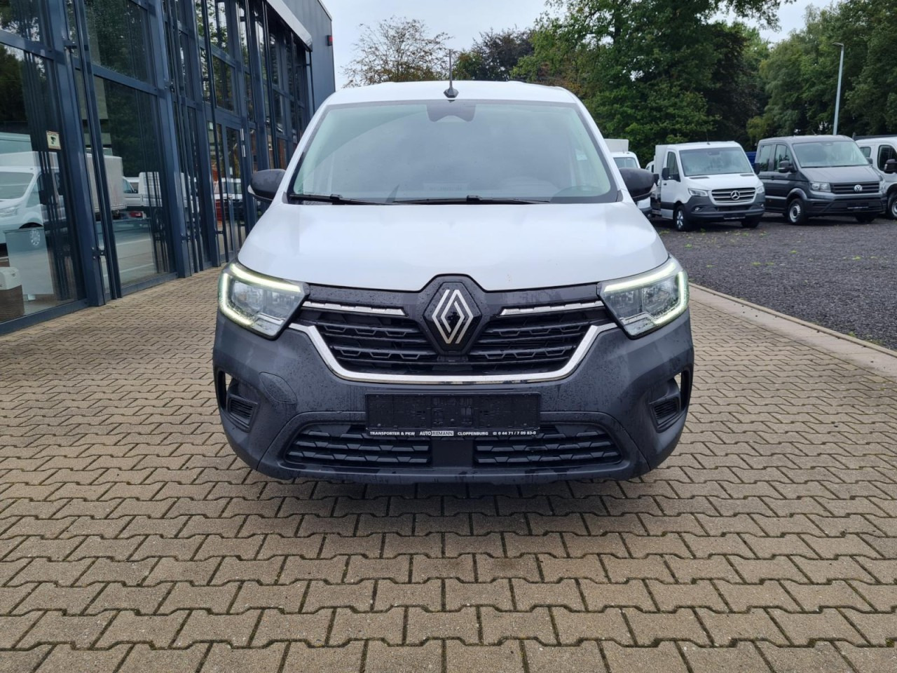 Renault Kangoo Van Kasten L1H1 TCe 1.3i KLIMA PDC TEMPOMAT - Малък ван: снимка 2 Renault Kangoo Van Kasten L1H1 TCe 1.3i KLIMA PDC TEMPOMAT - Малък ван: снимка 2