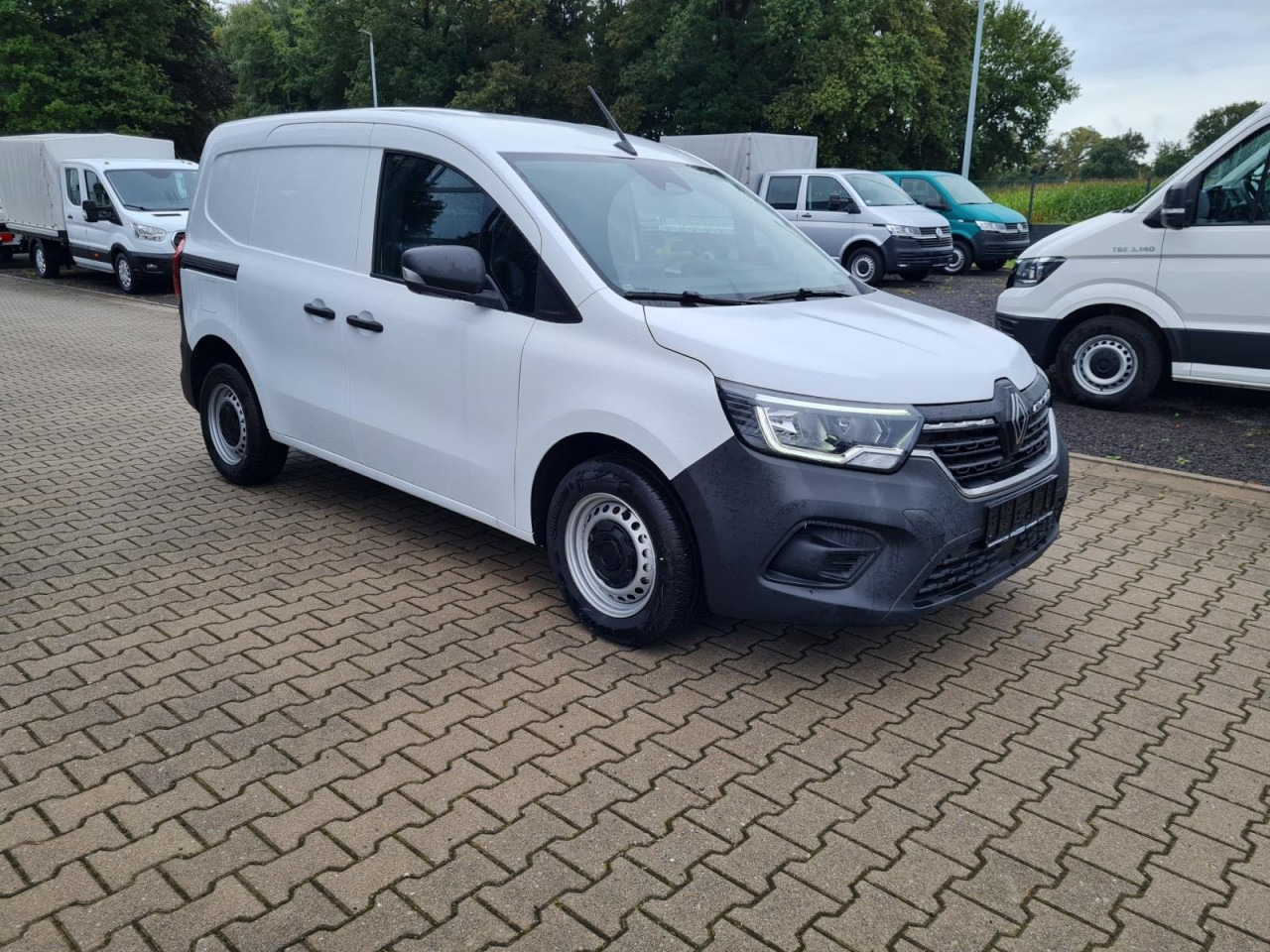 Renault Kangoo Van Kasten L1H1 TCe 1.3i KLIMA PDC TEMPOMAT - Малък ван: снимка 3 Renault Kangoo Van Kasten L1H1 TCe 1.3i KLIMA PDC TEMPOMAT - Малък ван: снимка 3