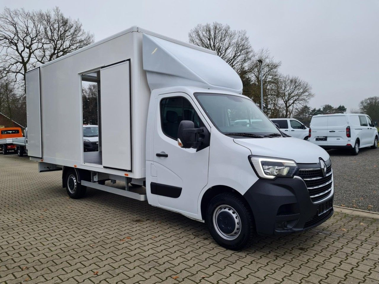 Renault Master 3,5t Koffer dCi 165 mit 10 Pal. Plätze - Лекотоварен автомобил фургон: снимка 4 Renault Master 3,5t Koffer dCi 165 mit 10 Pal. Plätze - Лекотоварен автомобил фургон: снимка 4