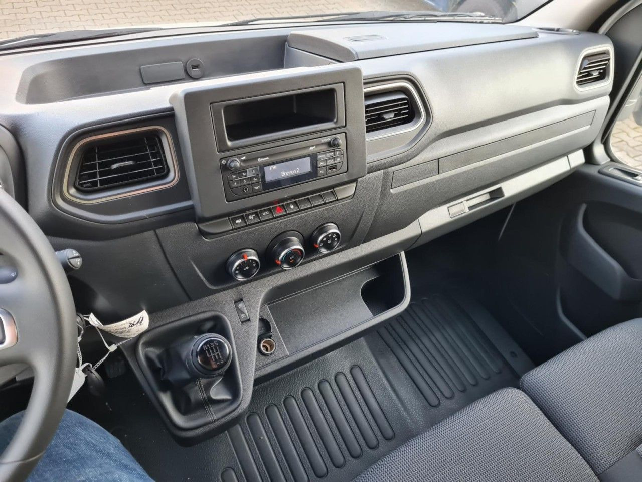 Лекотоварен автомобил фургон Renault Master 3.5t Möbel Koffer LBW KLIMA KOMFORT TEMPO: снимка 11