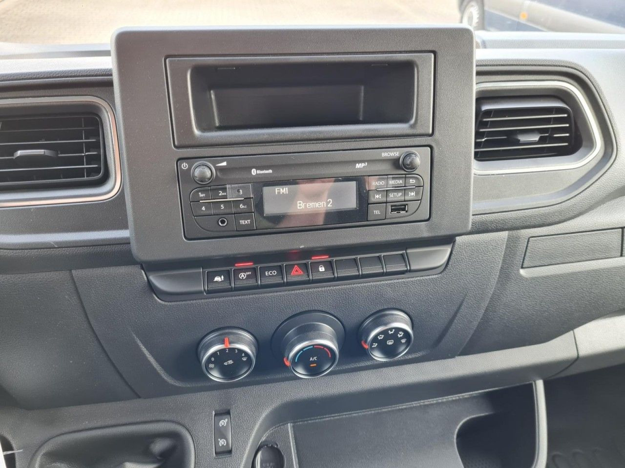 Лекотоварен автомобил фургон Renault Master 3.5t Möbel Koffer LBW KLIMA KOMFORT TEMPO: снимка 12