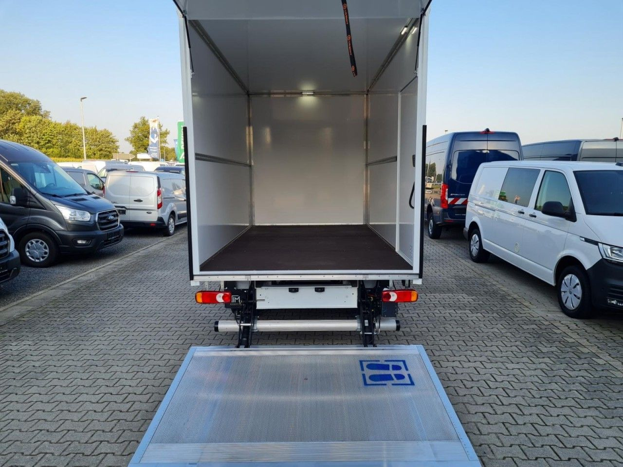 Лекотоварен автомобил фургон Renault Master 3.5t Möbel Koffer LBW KLIMA KOMFORT TEMPO: снимка 7