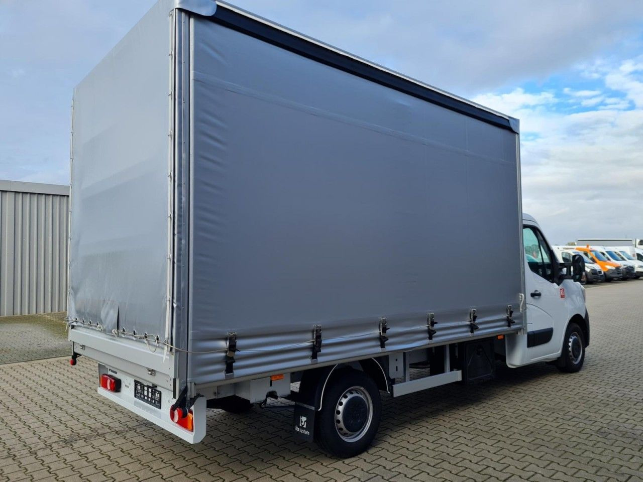 Renault Master 3,5t Pritsche L3 Schiebeplane ERGO TEMPOM - Брезентов бус: снимка 4 Renault Master 3,5t Pritsche L3 Schiebeplane ERGO TEMPOM - Брезентов бус: снимка 4