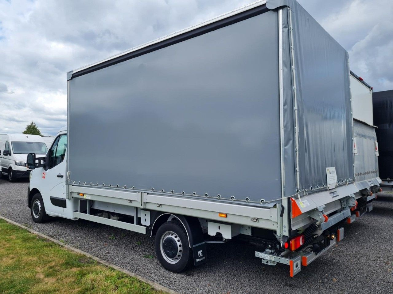 Renault Master 3,5t Pritsche Schiebe Plane dCi LBW Luftf - Брезентов бус: снимка 2 Renault Master 3,5t Pritsche Schiebe Plane dCi LBW Luftf - Брезентов бус: снимка 2
