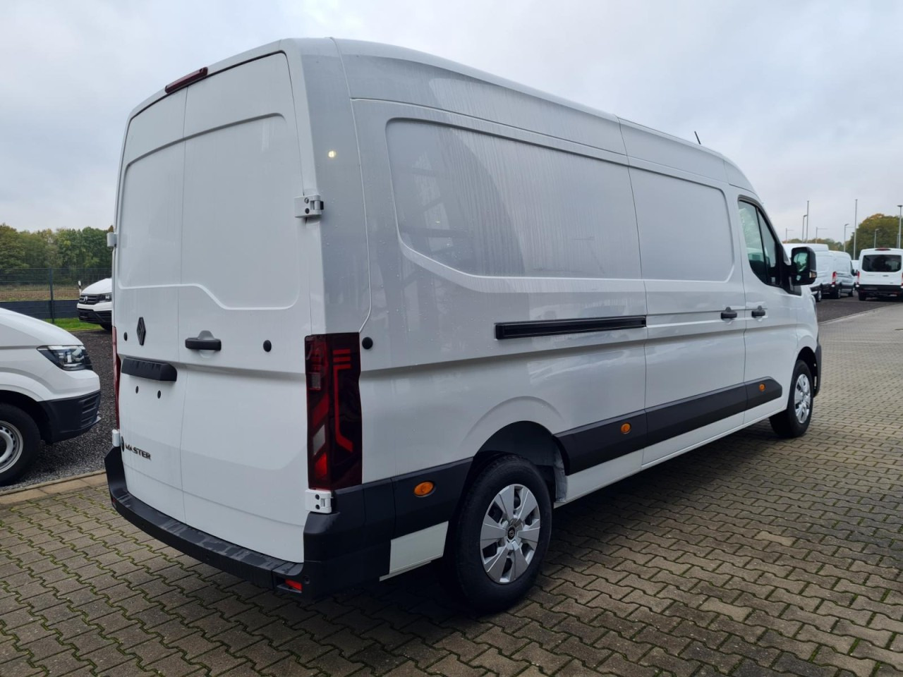 Renault Master 35 Kasten L3H2 Extra KLIMA PDC TEMPOMAT - Товарен бус: снимка 4 Renault Master 35 Kasten L3H2 Extra KLIMA PDC TEMPOMAT - Товарен бус: снимка 4