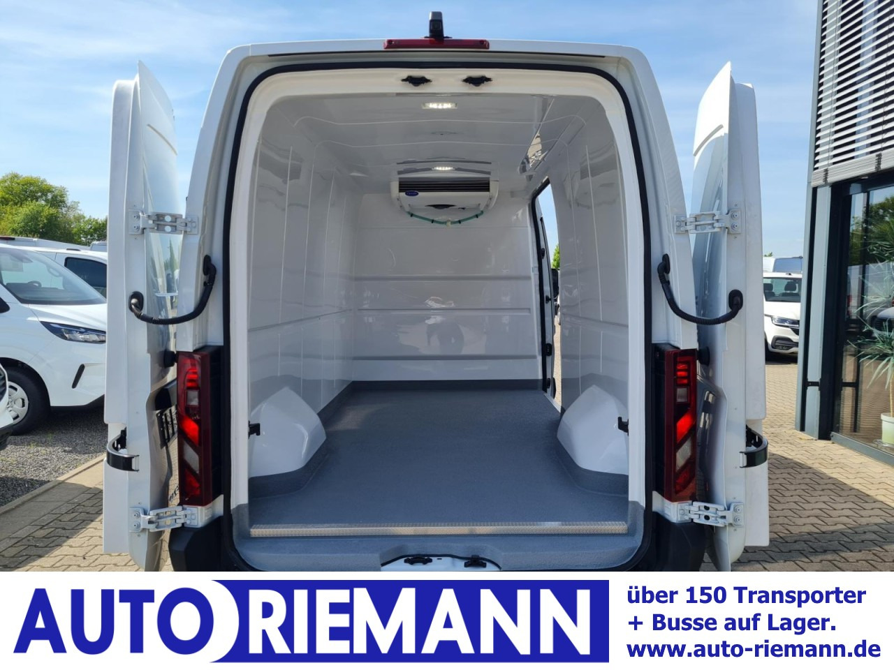 Renault Master 35 Kühlkasten Carrier Stand + Fahrkühl. - Хладилен бус: снимка 1 Renault Master 35 Kühlkasten Carrier Stand + Fahrkühl. - Хладилен бус: снимка 1