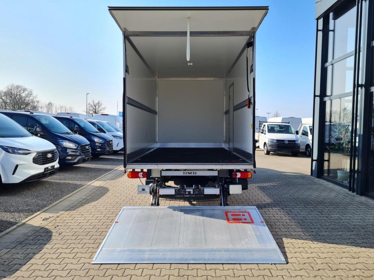 Renault Master 35 New Möbel Koffer LBW KAMERA LUFTFEDERUNG - Лекотоварен автомобил фургон: снимка 5 Renault Master 35 New Möbel Koffer LBW KAMERA LUFTFEDERUNG - Лекотоварен автомобил фургон: снимка 5